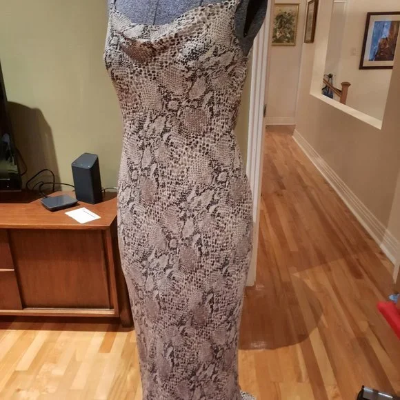 LONG SILK DRESS - Picture 2 of 5
